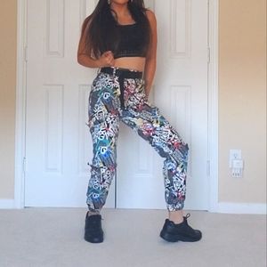 Grafitti Cargo Pants